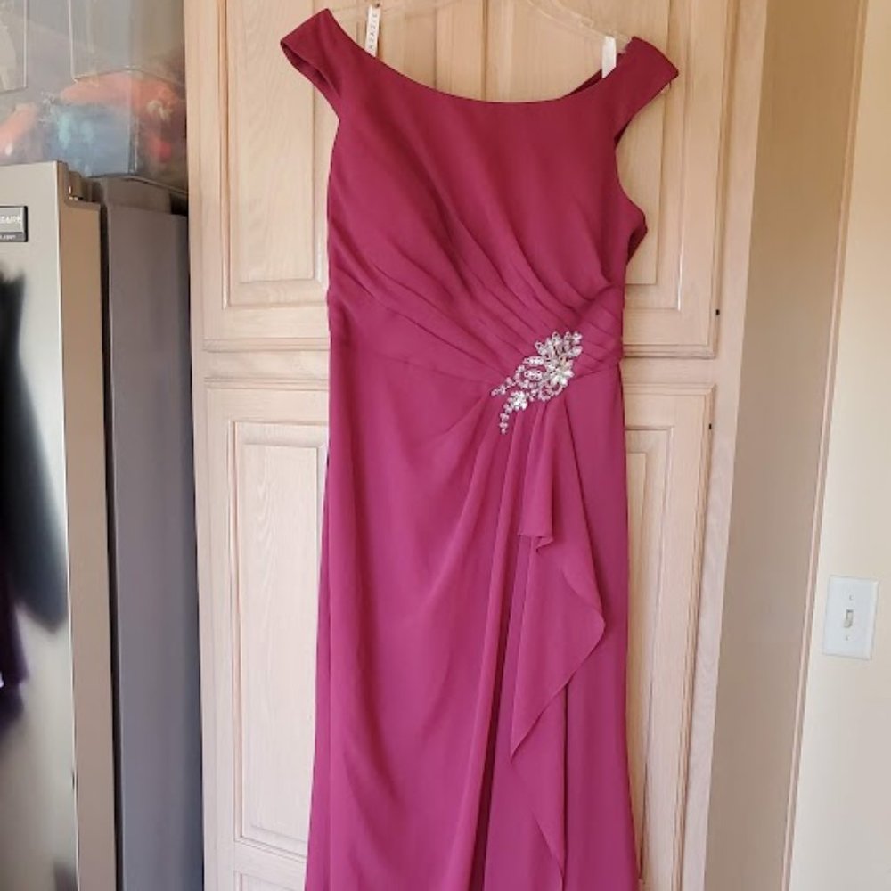 Azazie formal gown, Size 12, Never Worn, Mulberry color